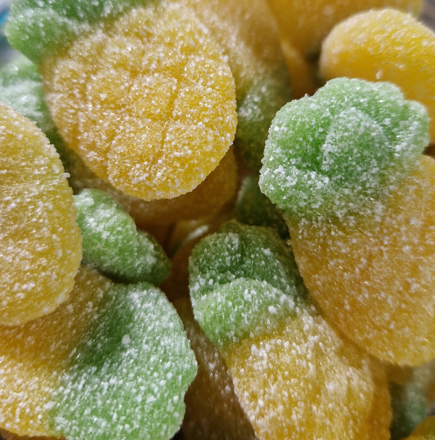 Mini Fizzy Pineapples