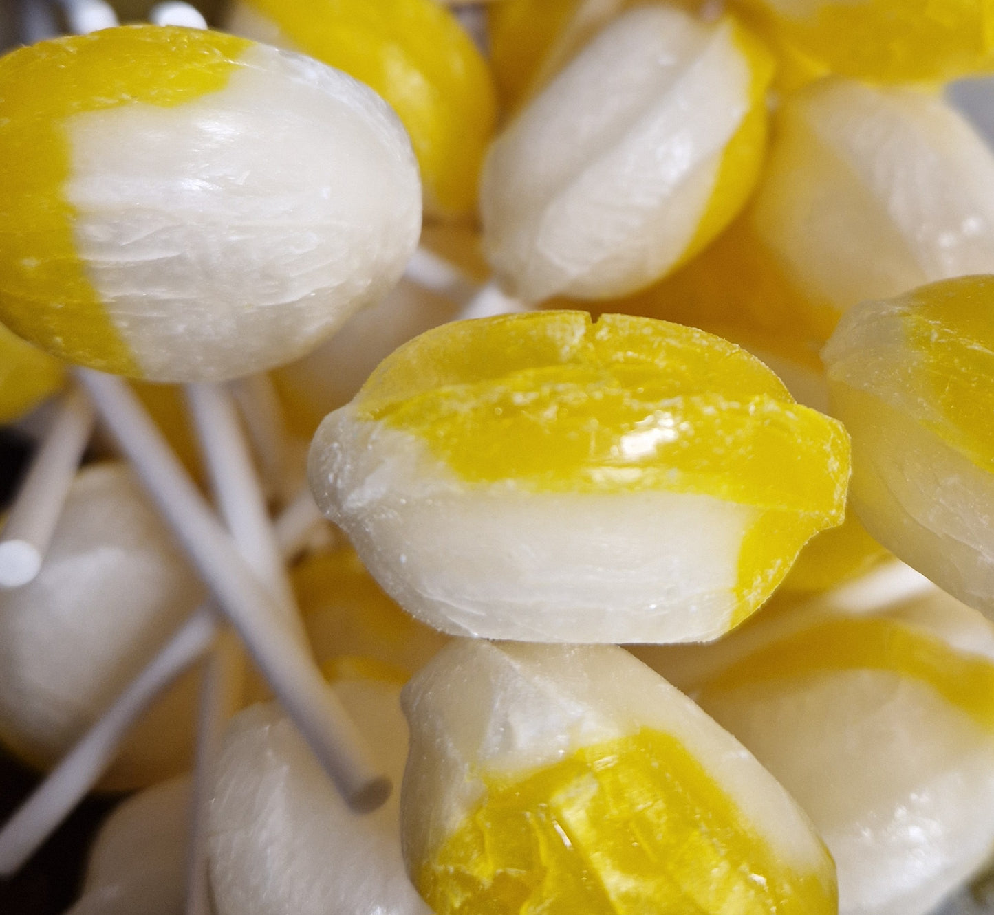 Lemon Meringue Mega Lolly